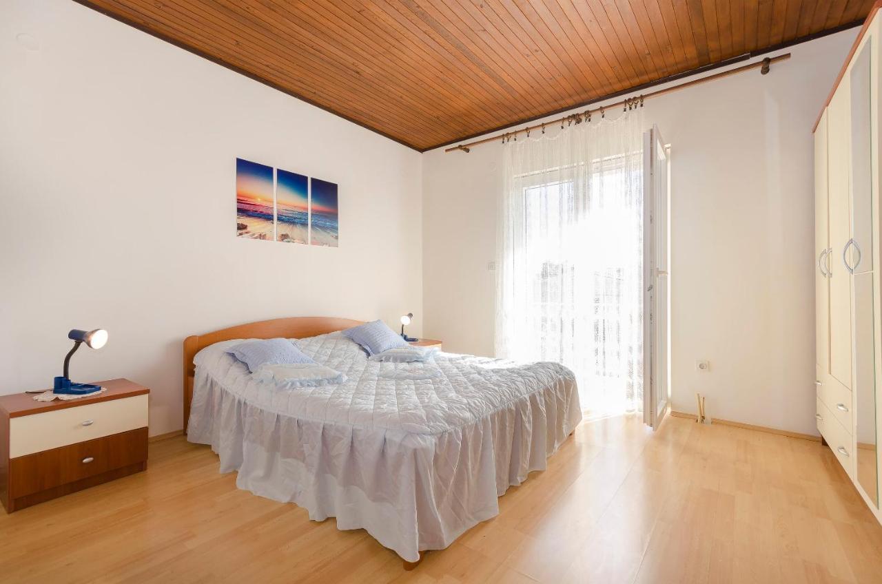 Apartment And Rooms Ema فوديس المظهر الخارجي الصورة