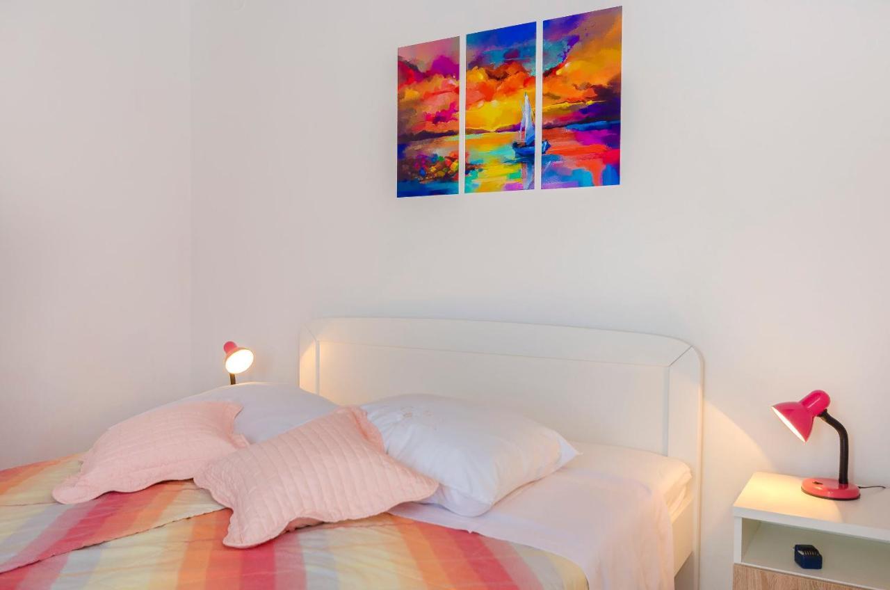 Apartment And Rooms Ema فوديس المظهر الخارجي الصورة
