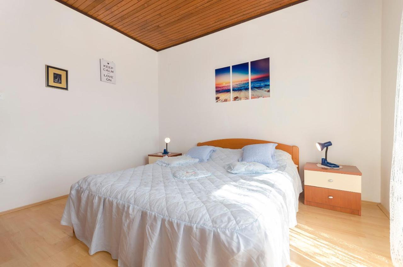 Apartment And Rooms Ema فوديس المظهر الخارجي الصورة
