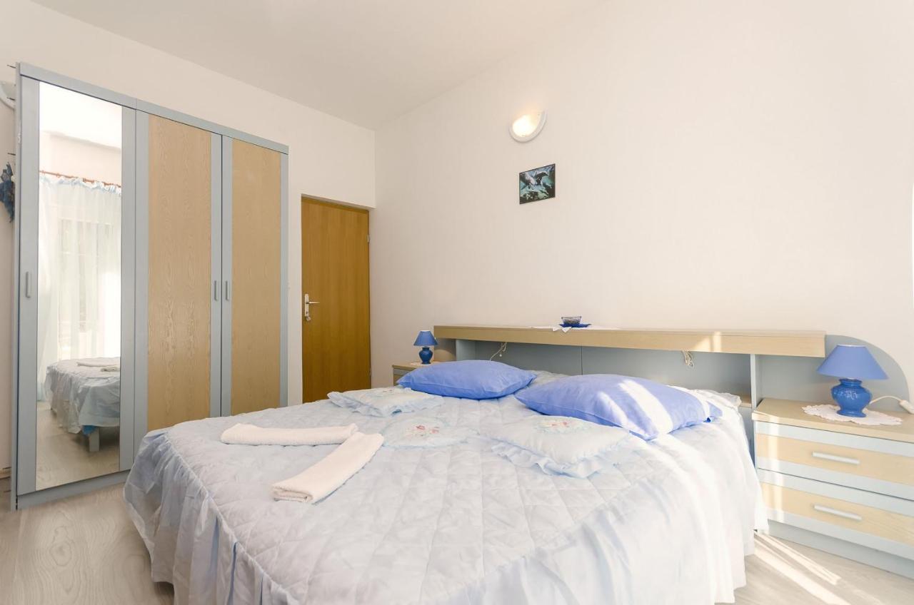 Apartment And Rooms Ema فوديس المظهر الخارجي الصورة